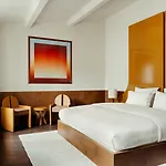 Edgar - Bouchardon Lägenhetshotell 4*