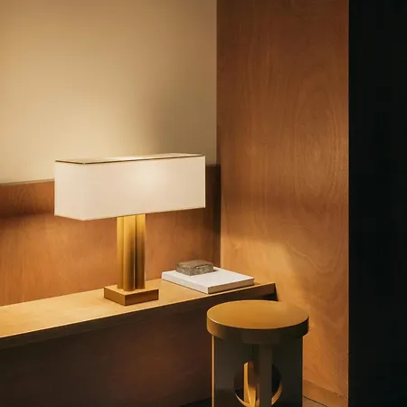 Edgar - Bouchardon Lägenhetshotell 4*