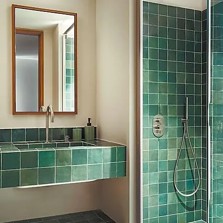 Edgar - Bouchardon Aparthotel 4*