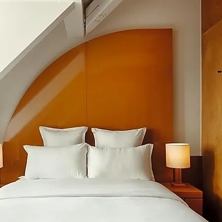 Edgar - Bouchardon 4* Paříž