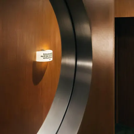 Hotel apartamentowy Edgar - Bouchardon 4*