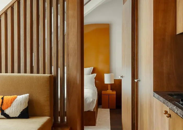 Appart hôtel Edgar - Bouchardon 4*